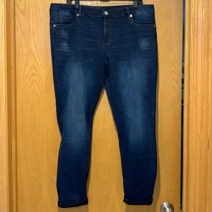 Women’s Kut from the Kloth- dark wash size 18